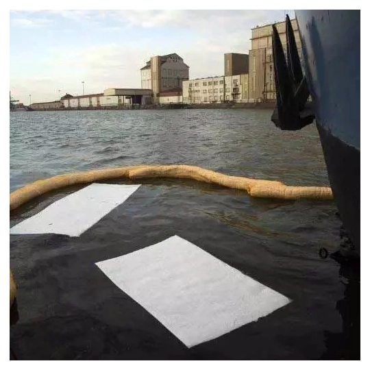 Sorbent, sleeve for oil only ø 20 cm x 3 m, 4 pcs, 13.2 kg