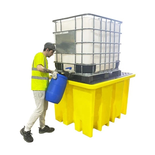 High-profile drip tray with grating for 1 IBC