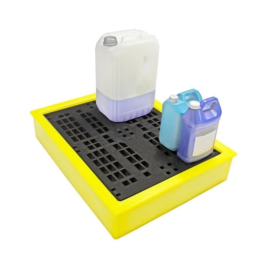 Low-profile spill containment tray with grille for small containers