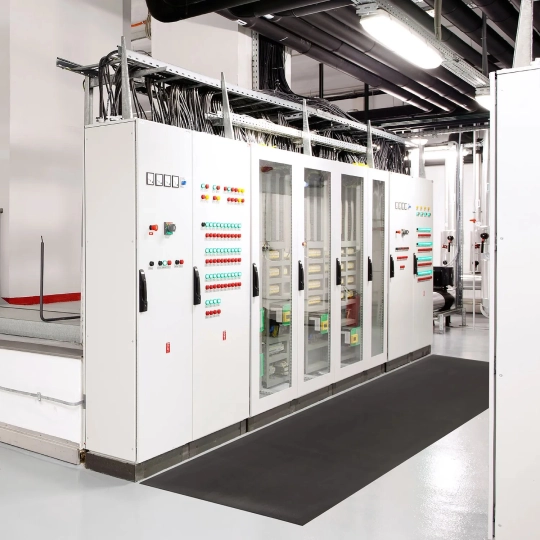 Electro-insulating switchboard mat H33